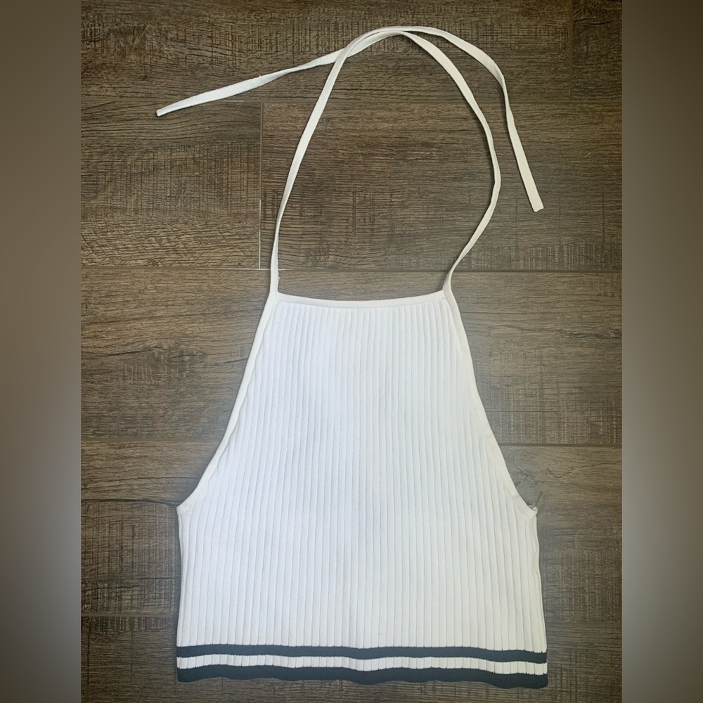 Cropped halter top
